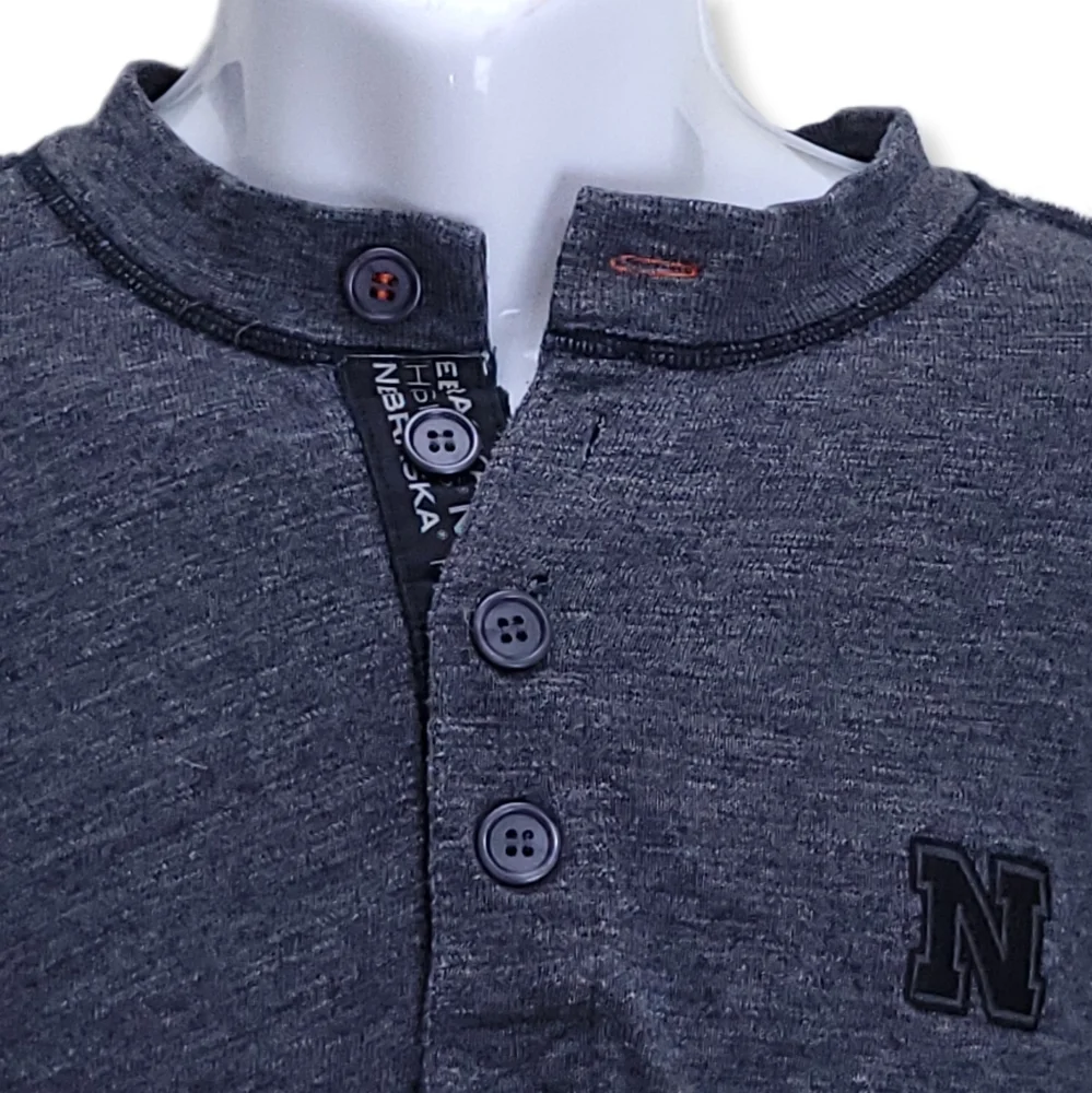 Salute by Levelwear Mens XXL Henley Shirt Gray Nebraska Cornhuskers Long Sleeve - Picture 2 of 7